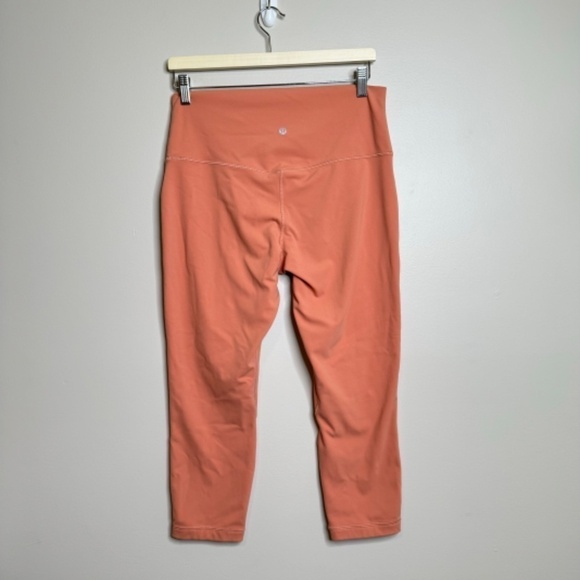 Lululemon Align High-Rise Crop - Picture 4 of 9